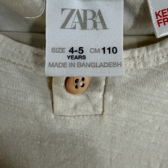 🖤Zara Cream Tank Top with Button Accent Size 4-5 years - Picture 2 of 3
